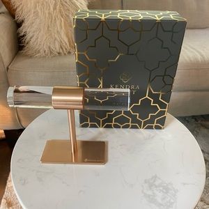 Kendra Scott Acrylic Short Bar